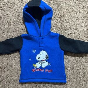 Vintage Baby Snoopy Size 3/6 Mo. Fleece Hooded Pullover Sweatshirt “Winter Fun”